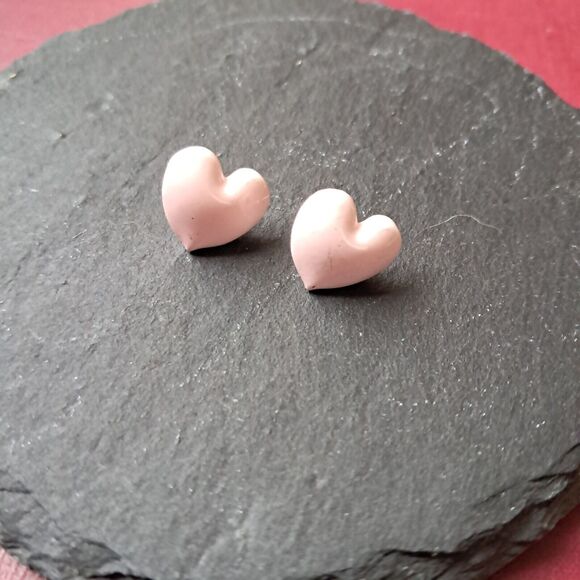 Vintage 80's Light Pink Heart Stud Earrings - Picture 3 of 5